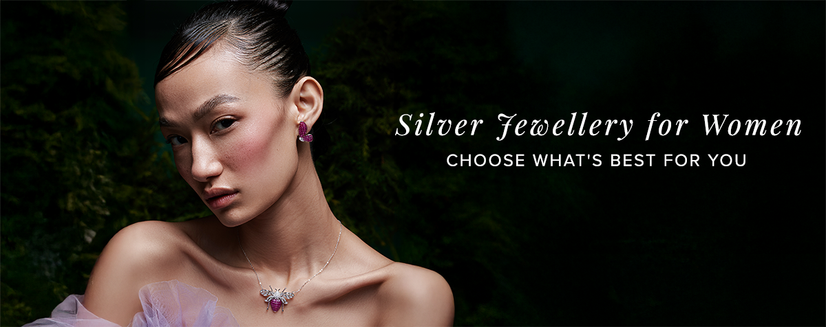 Pendant vs. Necklace: When to Wear What for Maximum Impact