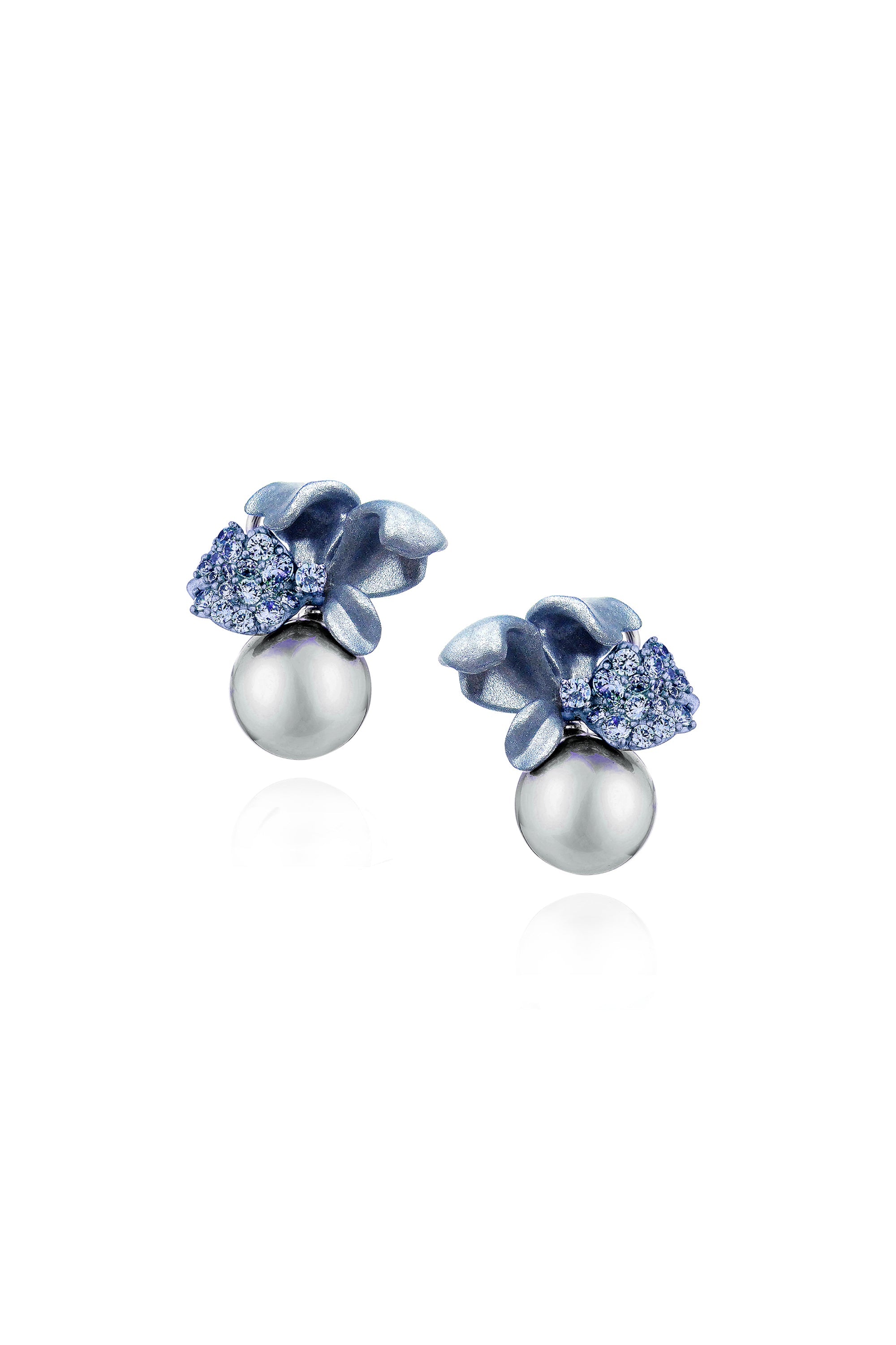 Nocturnal Fleur Stud Earrings