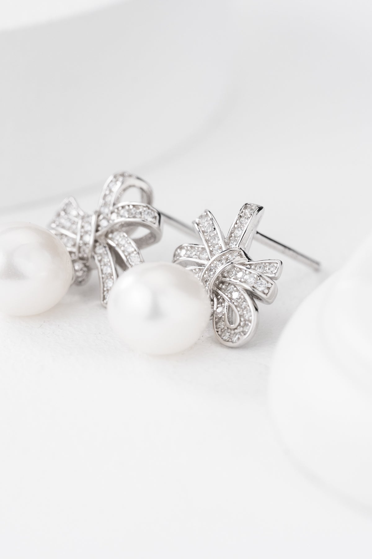 Vintage Teardrop Crystal Bow Pearl Earrings