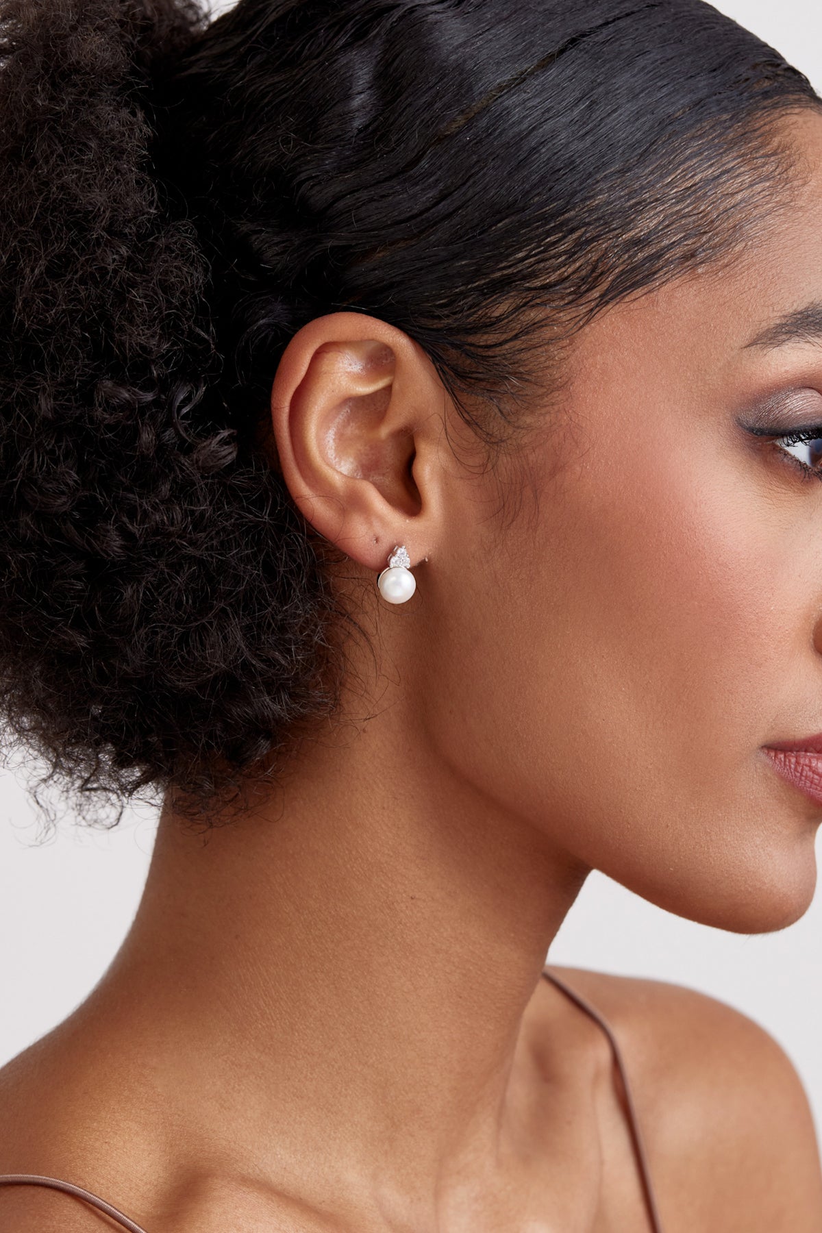 Classy Pearl & Solitaire Stud Earrings