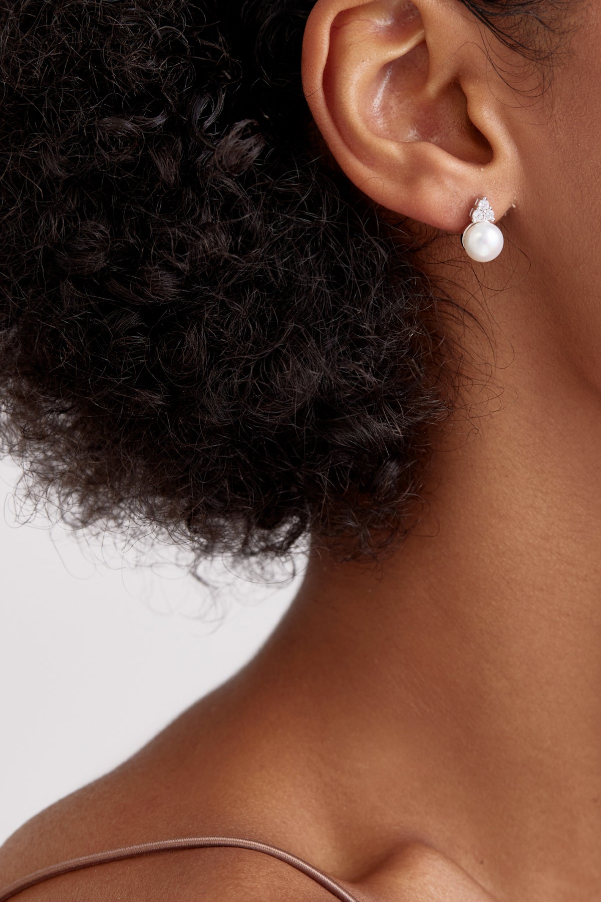 Classy Pearl & Solitaire Stud Earrings