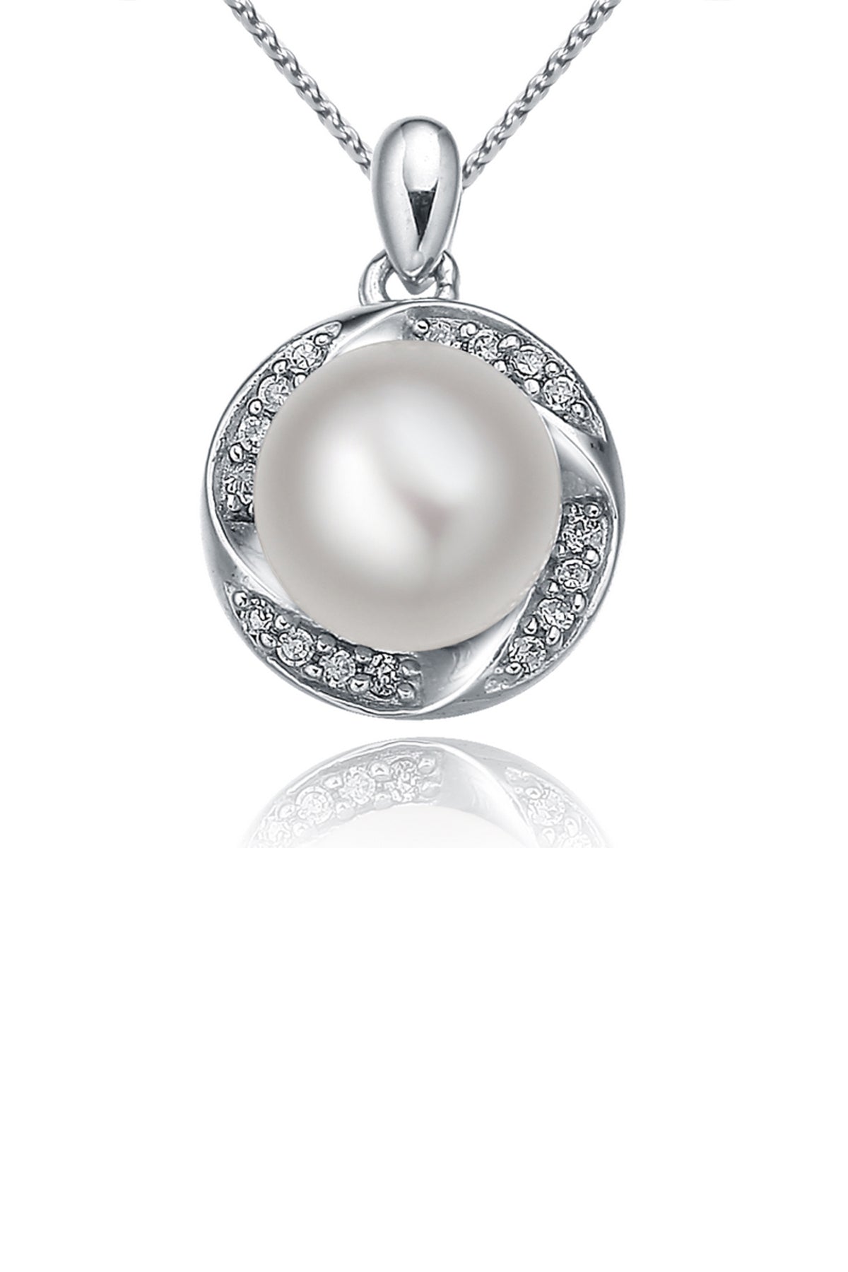 Charming Clover Pearl Pendant