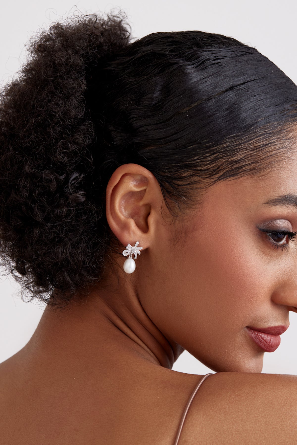 Vintage Teardrop Crystal Bow Pearl Earrings