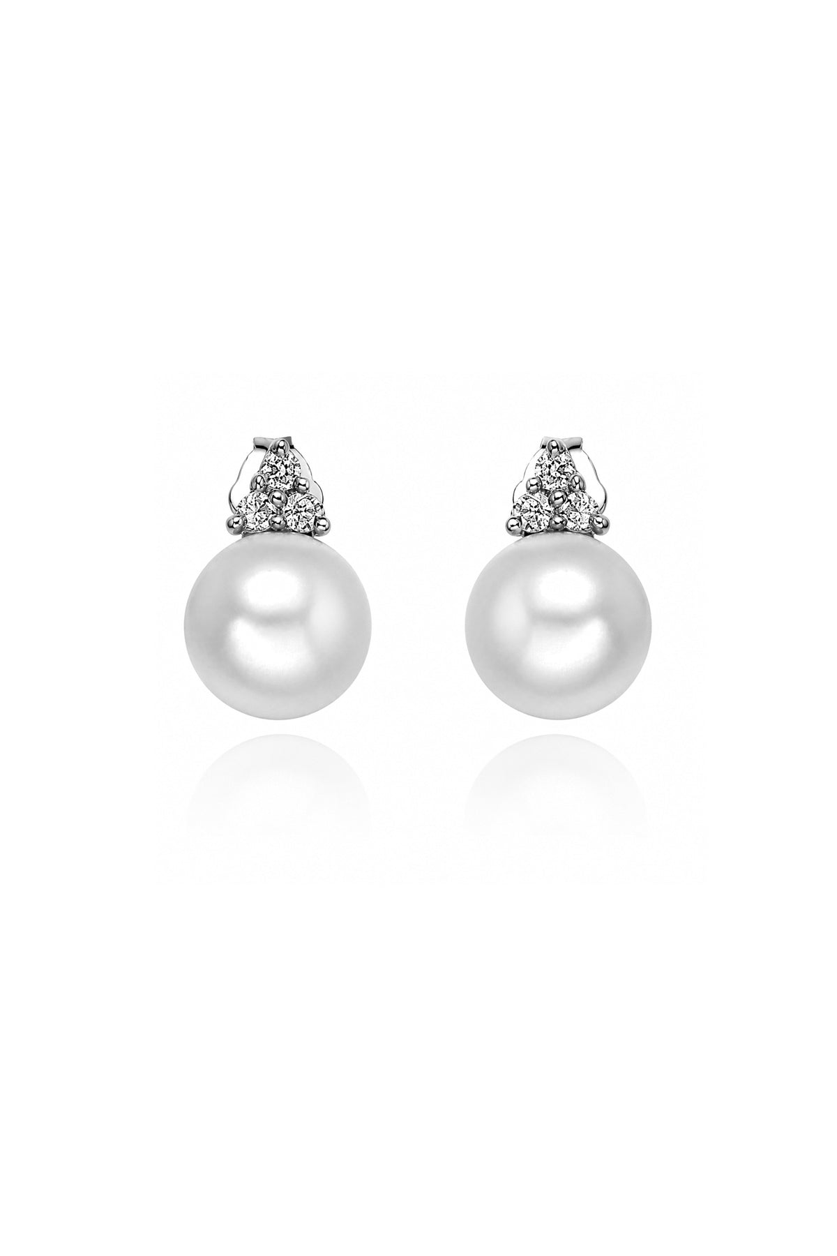 Classy Pearl & Solitaire Stud Earrings
