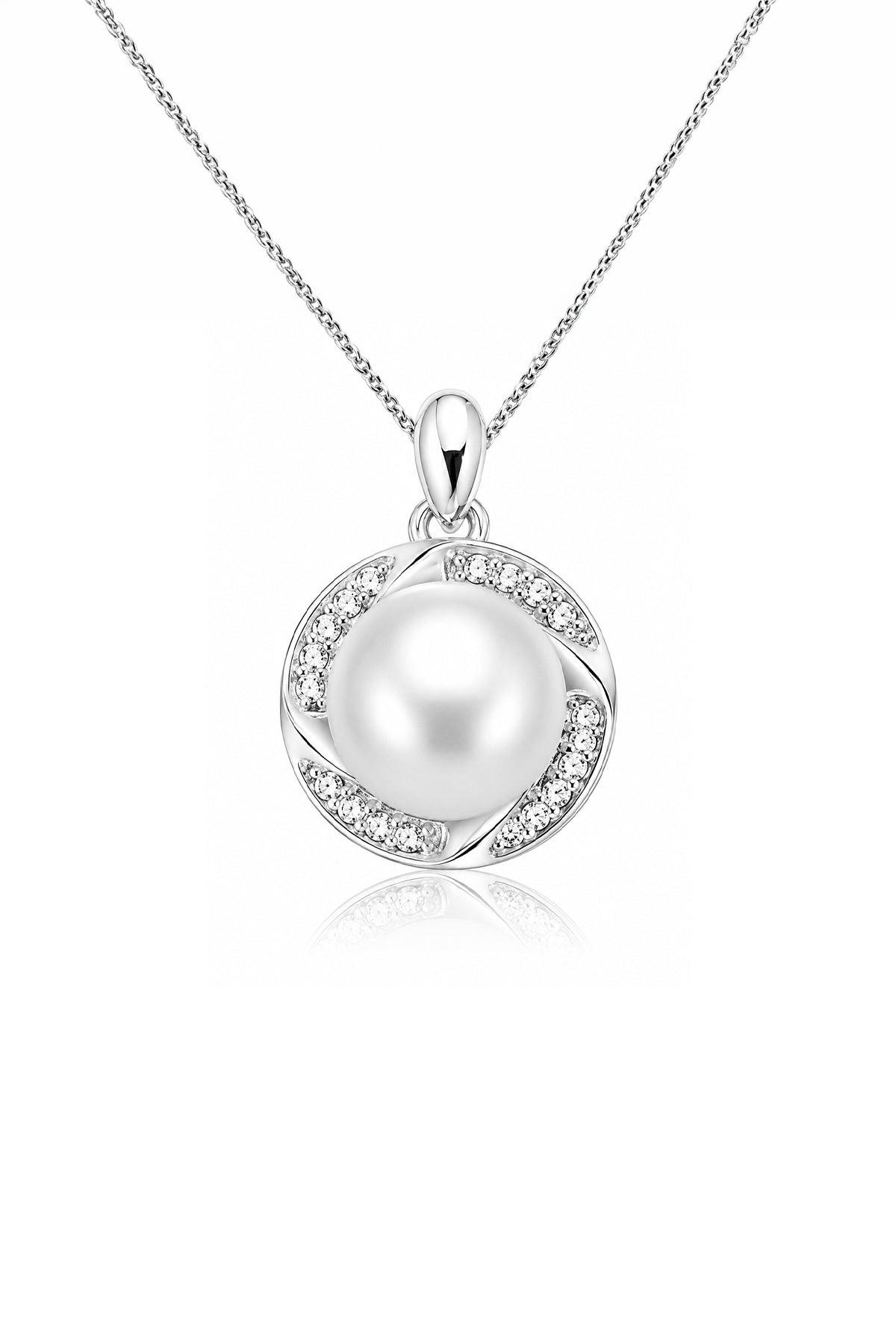 Charming Clover Pearl Pendant