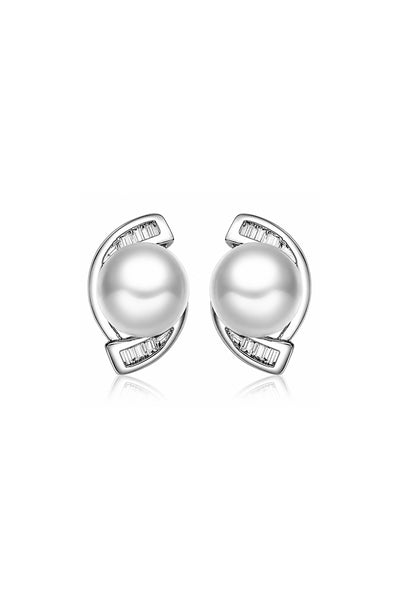 Elegant Dreams Pearl & Baguette Earrings