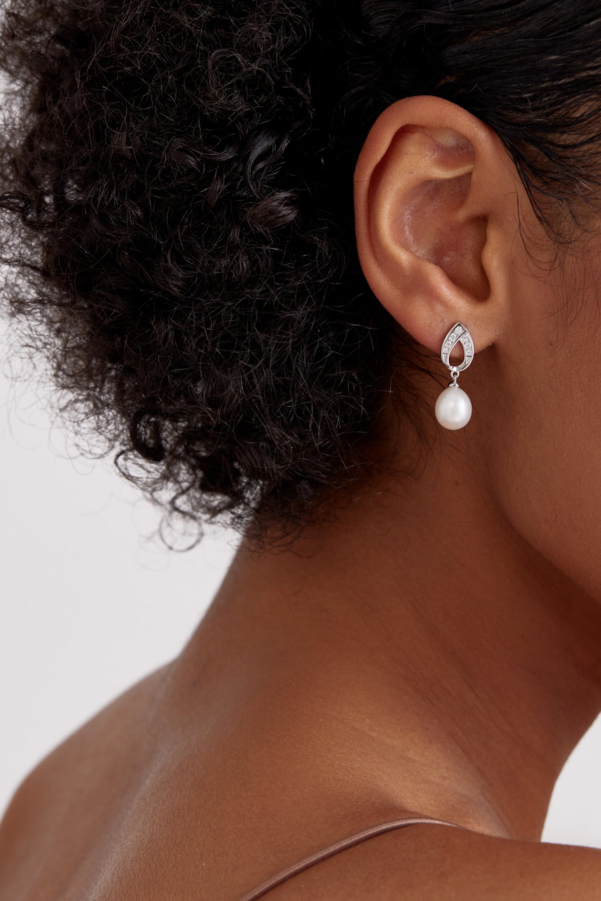 Sparkling Silver Teardrop Pearl Earrings