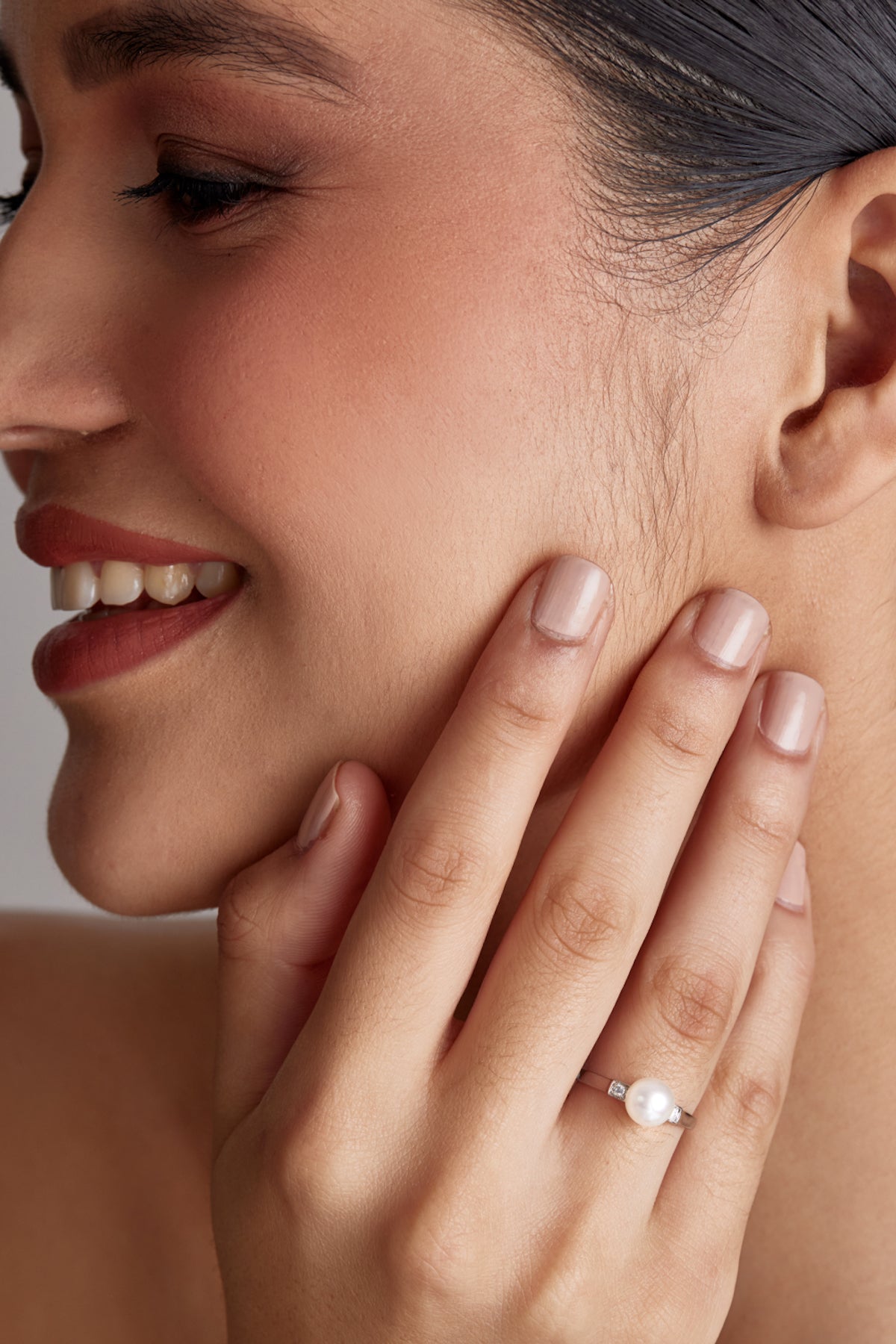 Elegant Pearl Stud Ring